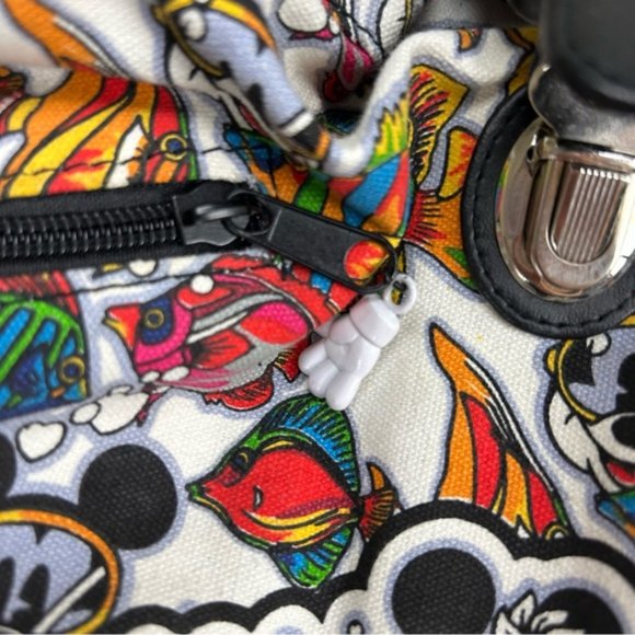 Disney Mickey & Minnie deep in love backpack main image 11
